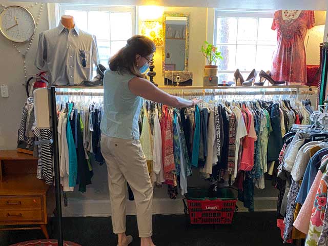 CCDA Clothing Closet 640x480